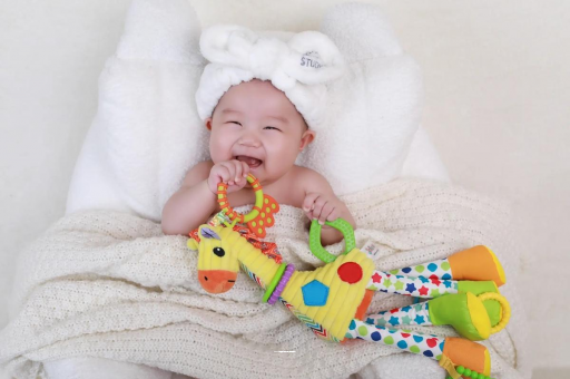 垦利怎么判断宝宝是否斜颈 垦利怎么判断宝宝是否斜颈